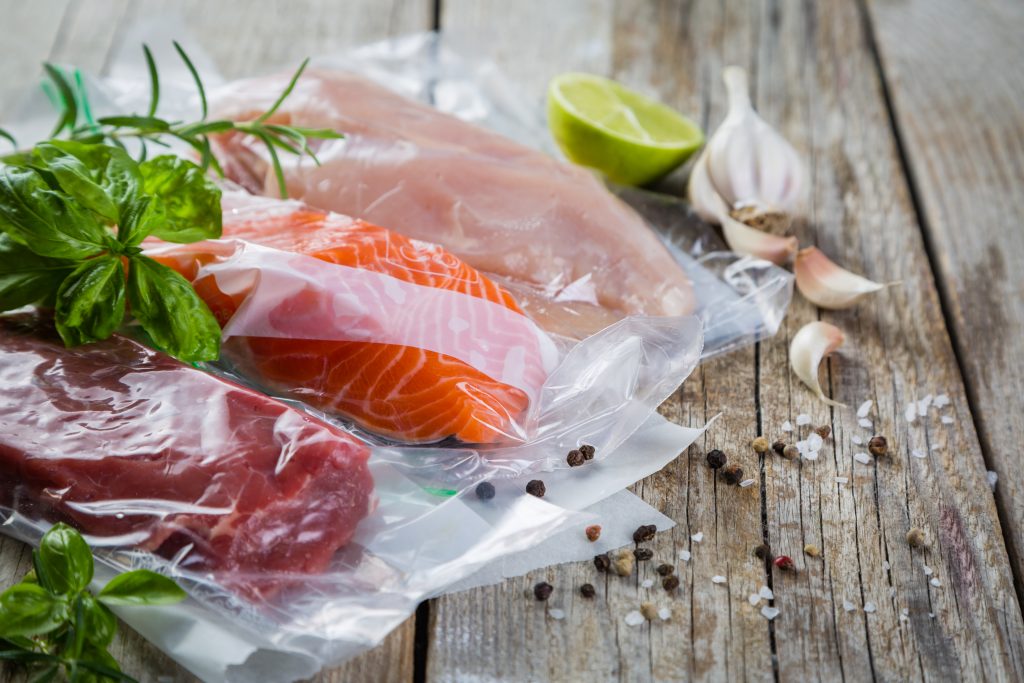 Plastik und Kunststoffe helfen Lebensmittelverschwendung vorzubeugen