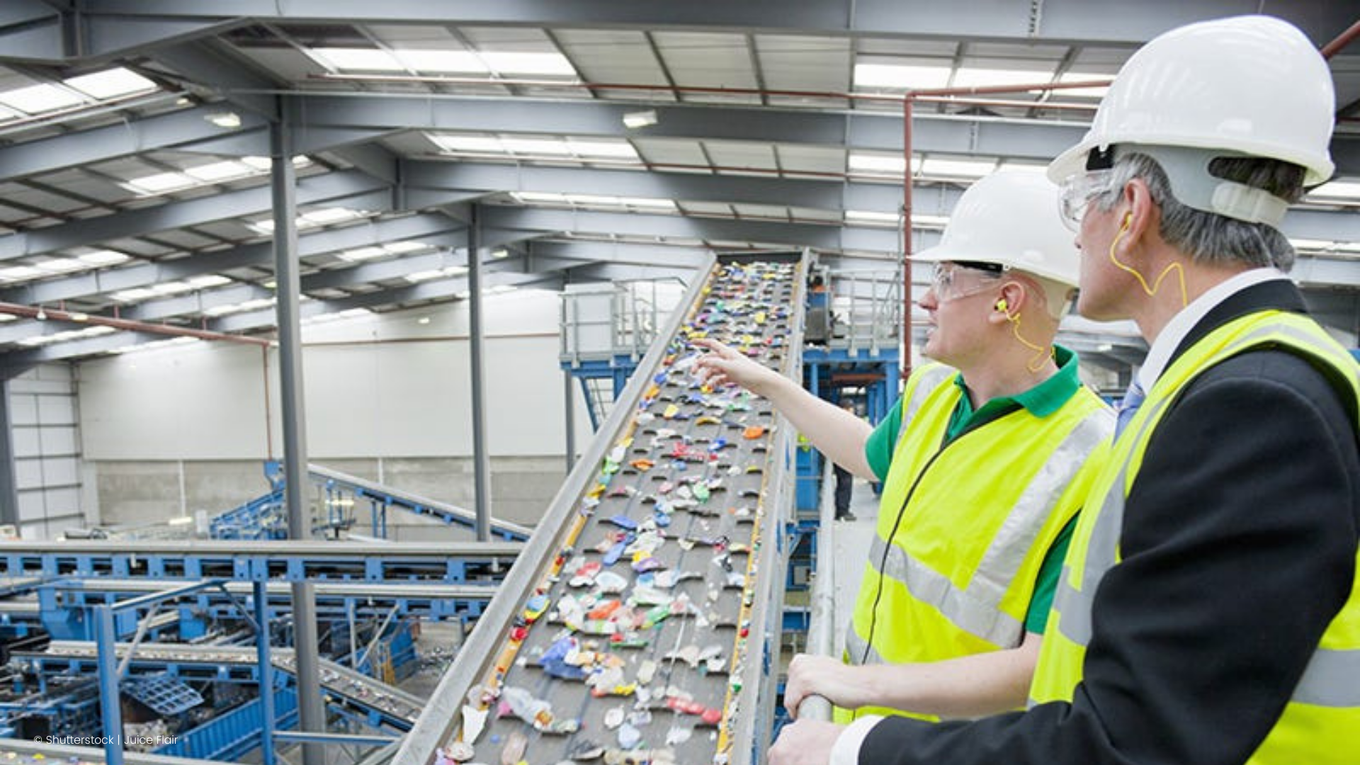 Mechanisches Recycling von Plastik und Kunststoffabfällen.