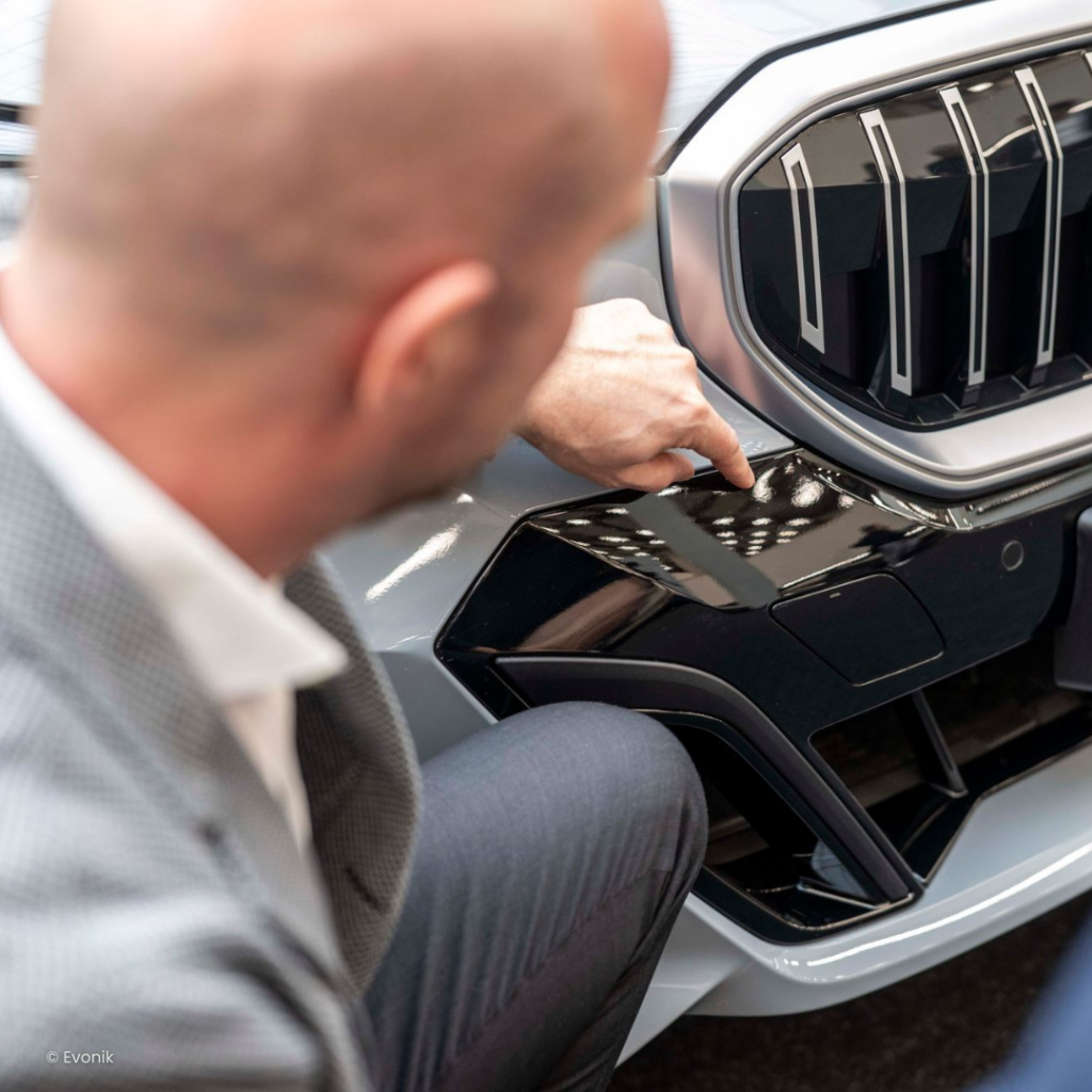Evoniks "Future Sustainable Car Materials" ermöglichen es, den Rezyklatanteil in Autos zu erhöhen.